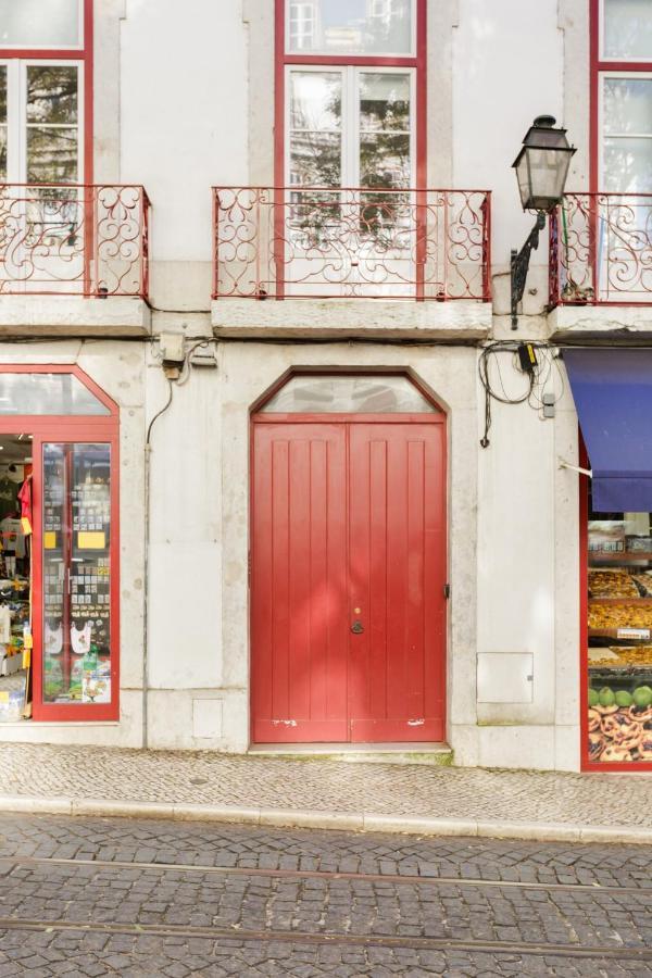Update Urban Chic Flat In 19Th Century Building 2 Bedrooms & 2 Bathrooms & Ac Central Alfama District Lisboa المظهر الخارجي الصورة