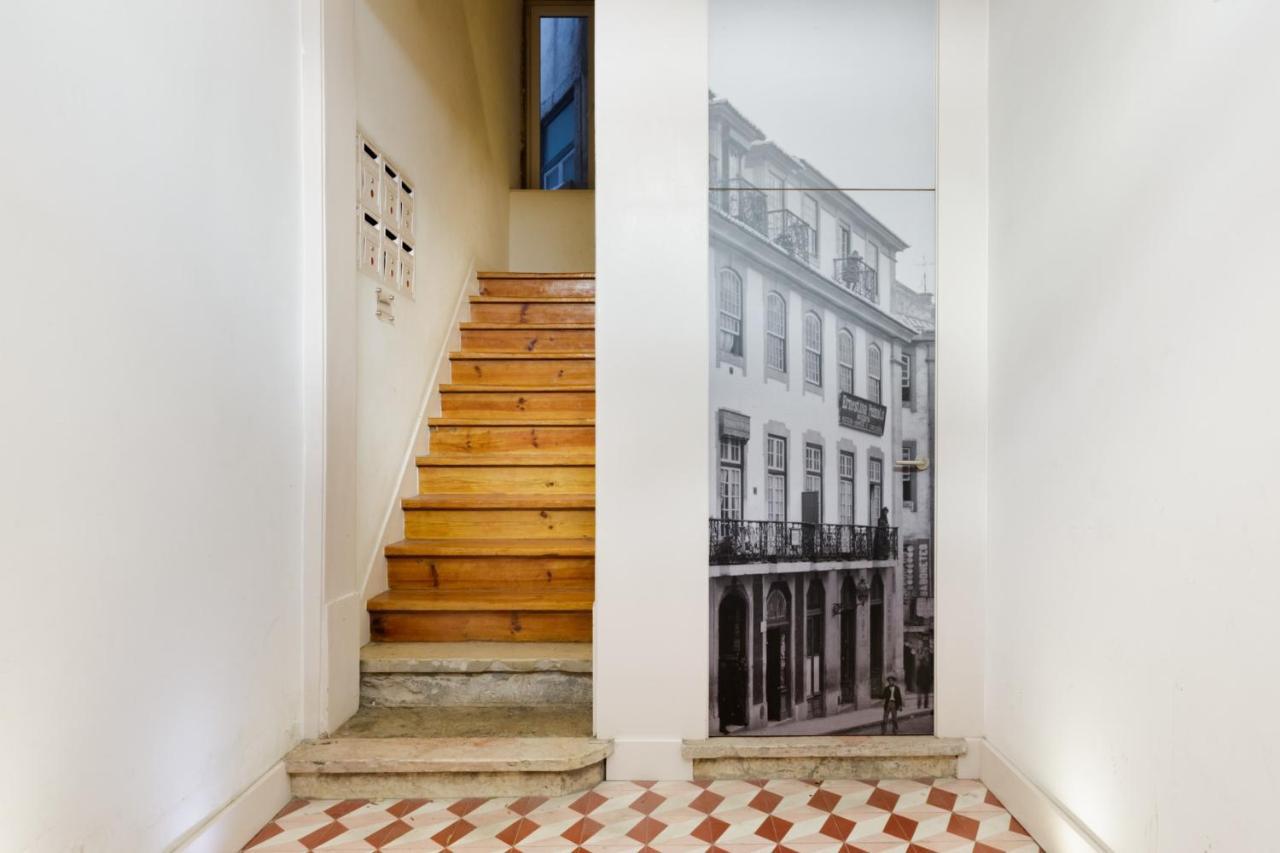 Update Urban Chic Flat In 19Th Century Building 2 Bedrooms & 2 Bathrooms & Ac Central Alfama District Lisboa المظهر الخارجي الصورة