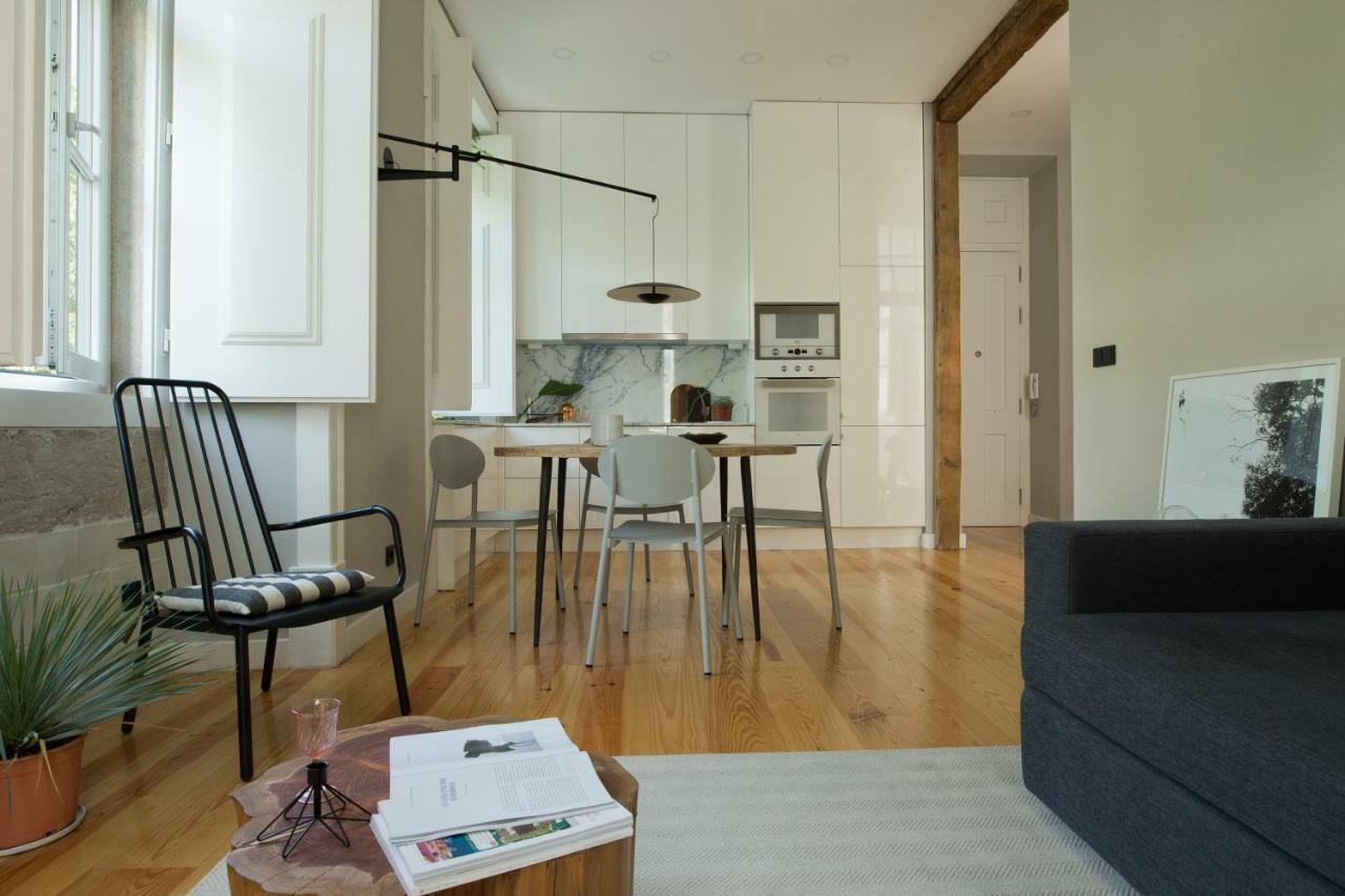 Update Urban Chic Flat In 19Th Century Building 2 Bedrooms & 2 Bathrooms & Ac Central Alfama District Lisboa المظهر الخارجي الصورة